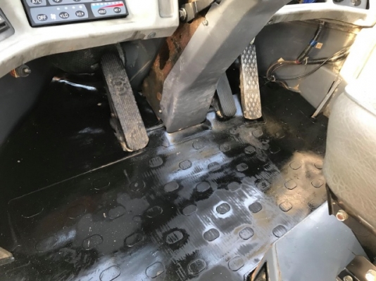 ขายรถตักล้อยาง TCM L26 (เทียบเท่า WA300) รถนอกนำเข้าเองจากญี่ปุ่น สภาพสวยพร้อมใช้งาน มีVDOการทำงานครับ