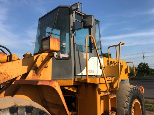 ขายรถตักล้อยาง TCM L26 (เทียบเท่า WA300) รถนอกนำเข้าเองจากญี่ปุ่น สภาพสวยพร้อมใช้งาน มีVDOการทำงานครับ