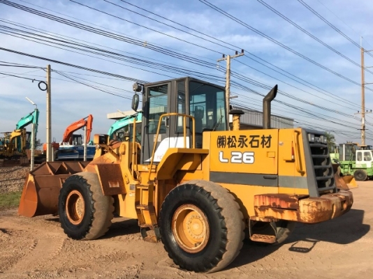 ขายรถตักล้อยาง TCM L26 (เทียบเท่า WA300) รถนอกนำเข้าเองจากญี่ปุ่น สภาพสวยพร้อมใช้งาน มีVDOการทำงานครับ