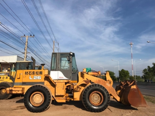 ขายรถตักล้อยาง TCM L26 (เทียบเท่า WA300) รถนอกนำเข้าเองจากญี่ปุ่น สภาพสวยพร้อมใช้งาน มีVDOการทำงานครับ