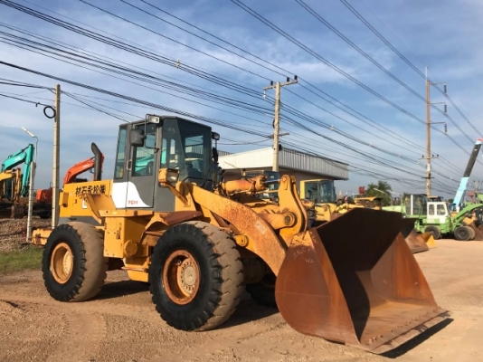 ขายรถตักล้อยาง TCM L26 (เทียบเท่า WA300) รถนอกนำเข้าเองจากญี่ปุ่น สภาพสวยพร้อมใช้งาน มีVDOการทำงานครับ