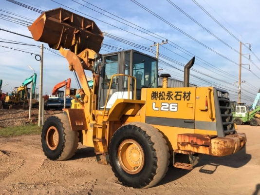 ขายรถตักล้อยาง TCM L26 (เทียบเท่า WA300) รถนอกนำเข้าเองจากญี่ปุ่น สภาพสวยพร้อมใช้งาน มีVDOการทำงานครับ