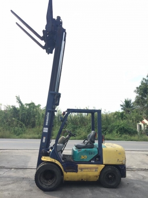 ขาย ฟอล์คลิฟต์ 3 ตัน KOMATSU FD30HW-12  รถนอกเก่าญี่ปุ่น ดีเซล  เสา 4 เมตร งาฮิ้ง