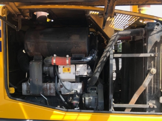 ขายรถตักล้อยาง KOMATSU WA320-5 รถนอกนำเข้าจากญี่ปุ่น สภาพสวยพร้อมใช้งาน มีVDOการทำงานครับ