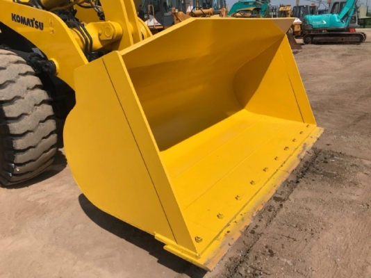 ขายรถตักล้อยาง KOMATSU WA320-5 รถนอกนำเข้าจากญี่ปุ่น สภาพสวยพร้อมใช้งาน มีVDOการทำงานครับ