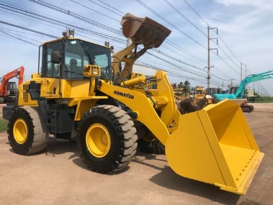 ขายรถตักล้อยาง KOMATSU WA320-5 รถนอกนำเข้าจากญี่ปุ่น สภาพสวยพร้อมใช้งาน มีVDOการทำงานครับ