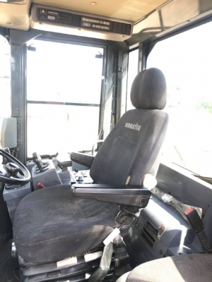 ขายรถตักล้อยาง KOMATSU WA320-5 รถนอกนำเข้าจากญี่ปุ่น สภาพสวยพร้อมใช้งาน มีVDOการทำงานครับ