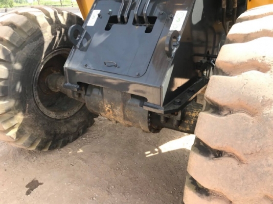 ขายรถตักล้อยาง KOMATSU WA320-5 รถนอกนำเข้าจากญี่ปุ่น สภาพสวยพร้อมใช้งาน มีVDOการทำงานครับ