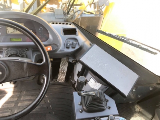 ขายรถตักล้อยาง KOMATSU WA320-5 รถนอกนำเข้าจากญี่ปุ่น สภาพสวยพร้อมใช้งาน มีVDOการทำงานครับ