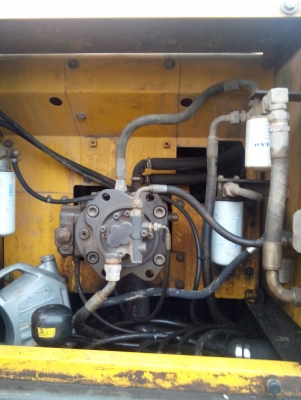 ขายรถแบคโฮ VOLVO EC 210 B 10,300 ชม ราคา 850,000 สตูล