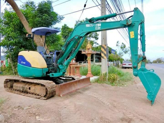 ขายรถขุด ยี่ห้อ: KOMATSU แบบ: PC40MR-1 สภาพเดิมๆจากญี่ปุ่น  คอนโทนสั้นปั้มนิ้ว  ราคา 490,000 บาท (ต่อรองได้)   เครื่อง4สูบ ช่วงล่างแน่น100\% แทรกเหล็ก รถเก่านอกแท้ญี่ปุ่น  มีเอกสารใบอินวอย ไม่เคยใช้งานในไทย100\% รถพร้อมใช้งาน สนใจติดต่อ  โทร : 099-907-9273