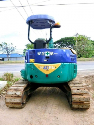 ขายรถขุด ยี่ห้อ: KOMATSU แบบ: PC40MR-1 สภาพเดิมๆจากญี่ปุ่น  คอนโทนสั้นปั้มนิ้ว  ราคา 490,000 บาท (ต่อรองได้)   เครื่อง4สูบ ช่วงล่างแน่น100\% แทรกเหล็ก รถเก่านอกแท้ญี่ปุ่น  มีเอกสารใบอินวอย ไม่เคยใช้งานในไทย100\% รถพร้อมใช้งาน สนใจติดต่อ  โทร : 099-907-9273