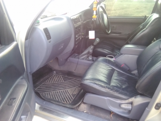 ออฟโรดสุดสวย 4x4 แท้รถพร้อมลุยไปทุกที่สวยทั้งภายนอกและภายในโทร0850096029ลดไปอีก184,000เท่านั้นรับประกันความพอใจ