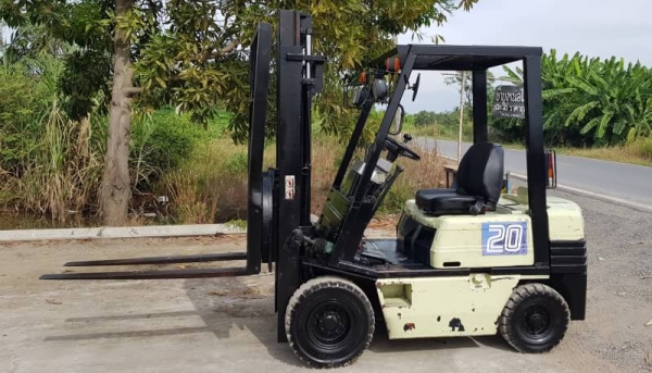 ขายด่วนรถยกKOMATSU FG18-15ยกได้2ตันยกสูง3เมตรยางตัน4เส้นยกจริงได้รถนอกเพิ่งนำเข้ามายังไม่เคยใช้งานในเมืองไทยเลย