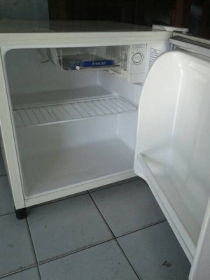 ตู้เย็นขนาดเล็กโตชิบา ลด1250.- ตู้เย็นขนาดเล็กโตชิบา ลด1250.-