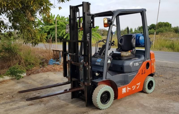 ขายด่วนรถยก TOYOTA 8FG15ยก1.5ตันเสาสูง3เมตรยางตันใหม่4เส้นรถนอกนำเข้ายังไม่เคยใช้งานในเมืองไทยเลย ขายด่วนรถยก TOYOTA 8FG15ยก1.5ตันเสาสูง3เมตรยางตันใหม่4เส้นรถนอกนำเข้ายังไม่เคยใช้งานในเมืองไทยเลย