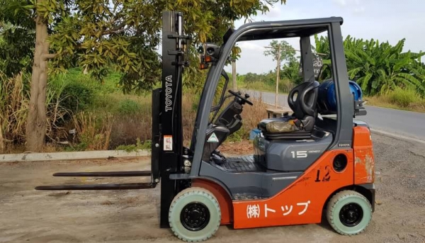 ขายด่วนรถยก TOYOTA 8FG15ยก1.5ตันเสาสูง3เมตรยางตันใหม่4เส้นรถนอกนำเข้ายังไม่เคยใช้งานในเมืองไทยเลย ขายด่วนรถยก TOYOTA 8FG15ยก1.5ตันเสาสูง3เมตรยางตันใหม่4เส้นรถนอกนำเข้ายังไม่เคยใช้งานในเมืองไทยเลย