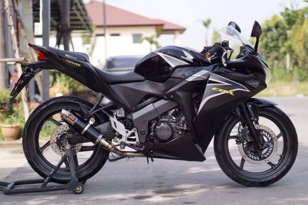 ร้าน วุฒิ นนบุรี ขาย Honda cbr 150 ร้าน วุฒิ นนบุรี ขาย Honda cbr 150