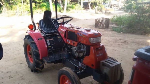 Krt 140 ไม่มีดันหน้า มีผาลหลัง ล้อเหล็ก รถเครื่อดงรพี้อมใช้งาน