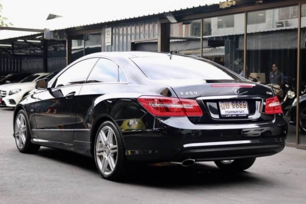 Benz E250 Coupe AMG Sport Package ปี2011