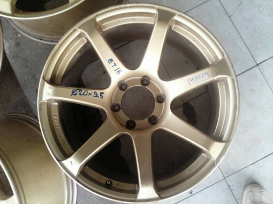 ล้อแม็กขอบ20นิ้ว6รู  ชุดนี้ ราคา 7900 บาท