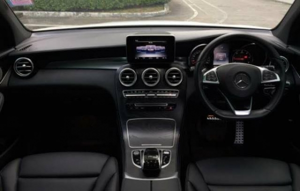2017 BenzGLC 250d 4 MATIC AMG