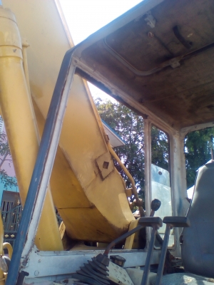 KOMATSU PC200-5 รถใช้งานได้ปกติ ไฟฟ้าตัด ช่วงล่างดี ขายตามสภาพ