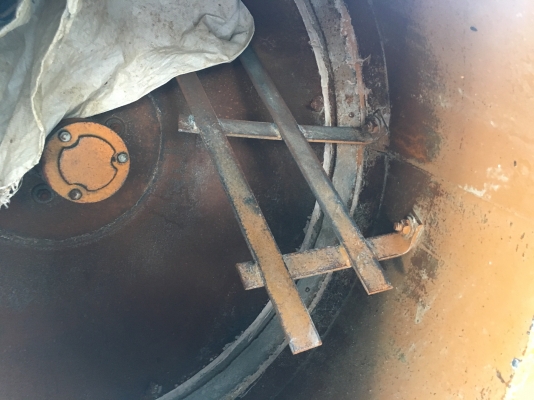 โม่ผสมปูน พร้อม Motor สภาพ 95\% โม่ผสมปูน พร้อม Motor สภาพ 95\%