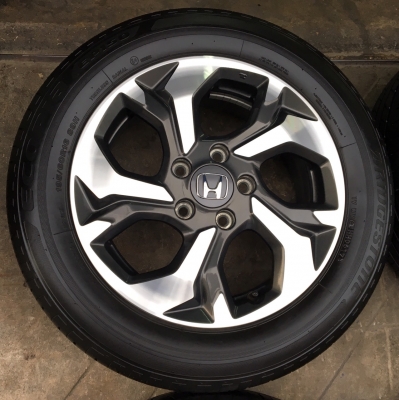 แม็กป้ายแดง HONDA BR-V ขอบ16 พร้อมยางป้ายแดง Bridgestone 195-60-16 ปี 17