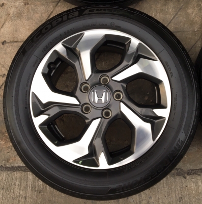 แม็กป้ายแดง HONDA BR-V ขอบ16 พร้อมยางป้ายแดง Bridgestone 195-60-16 ปี 17