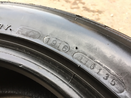 ยาง MAXXIS 195-55-15 ปี 16 2เส้น ปี 15 1เส้น ปี 14 1เส้น ครบชุด 4 เส้น 3500 สภาพสวยๆไม่บวมไม่กินข้าง ยาง MAXXIS 195-55-15 ปี 16 2เส้น ปี 15 1เส้น ปี 14 1เส้น ครบชุด 4 เส้น 3500 สภาพสวยๆไม่บวมไม่กินข้าง