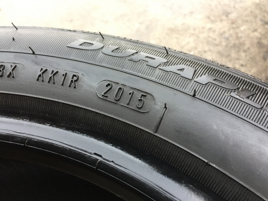 ยาง Goodyear 185-55-15 ปี 15 ครบชุด 4 เส้น 3000 สภาพสวยๆไม่บวมไม่กินข้าง ดอกยางเหลือเยอะเอาไปวิ่งกัน ยาง Goodyear 185-55-15 ปี 15 ครบชุด 4 เส้น 3000 สภาพสวยๆไม่บวมไม่กินข้าง ดอกยางเหลือเยอะเอาไปวิ่งกัน