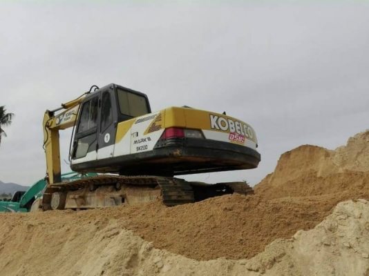 ขาย 680,000 KOBELCO Yutani sk 200-3 ไฟฟ้าตัด เครื่องดี ปั้มแรง เอวแน่น ช่วงล่างเต็ม เอกสารอินวอยทร์  รถอยู่ จ.ชลบุรี โทร&amp;ไอดีไลน์ 0610710295