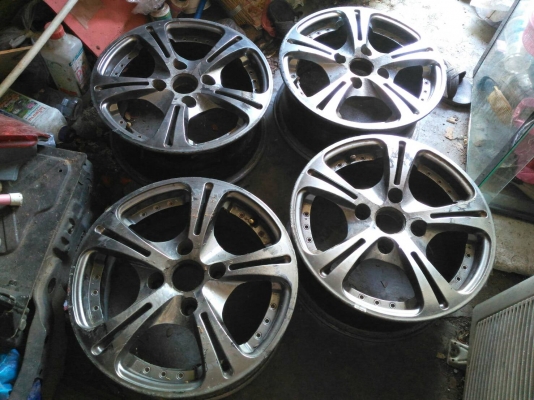 แม็ก15นิ้ว4รู114ขายถูก4วง2000บาทงดต่อ แม็ก15นิ้ว4รู114ขายถูก4วง2000บาทงดต่อ