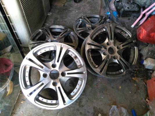 แม็ก15นิ้ว4รู114ขายถูก4วง2000บาทงดต่อ แม็ก15นิ้ว4รู114ขายถูก4วง2000บาทงดต่อ