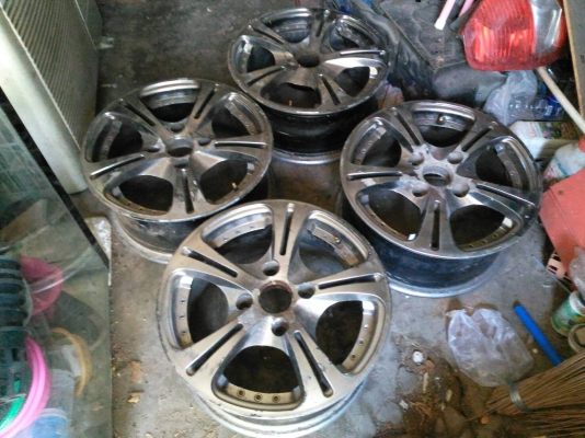 แม็ก15นิ้ว4รู114ขายถูก4วง2000บาทงดต่อ แม็ก15นิ้ว4รู114ขายถูก4วง2000บาทงดต่อ