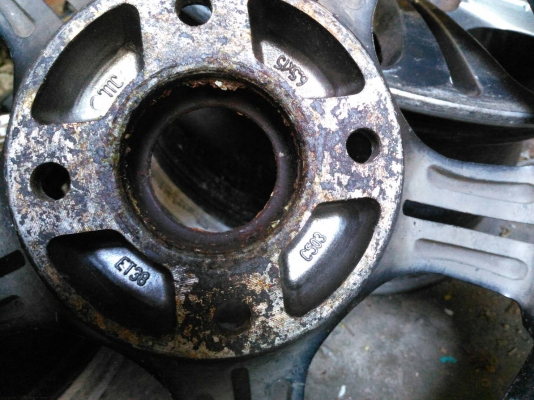 แม็ก15นิ้ว4รู114ขายถูก4วง2000บาทงดต่อ แม็ก15นิ้ว4รู114ขายถูก4วง2000บาทงดต่อ