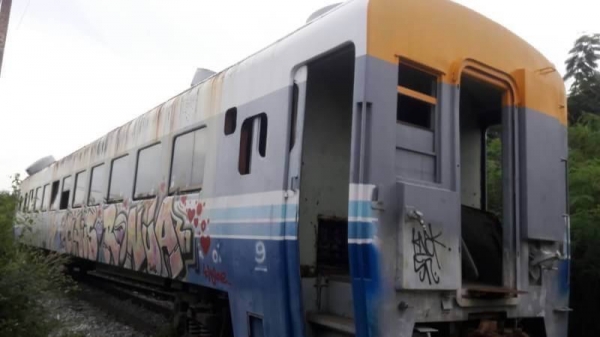 ขายกิโลละ 25 บาท ตู้ขบวนรถไฟมี 292 ขบวน ตามสภาพ ใหม่และเก่า เหมาะสำหรับท่านที่จะเอาไปตกแต่ง รีสอทร์ โรงแรม สวนการแสดง ราคาถูก สินค้าอยู่ ชลบุรี โทร&ไอดีไลน์ 0610710295 ขายกิโลละ 25 บาท ตู้ขบวนรถไฟมี 292 ขบวน ตามสภาพ ใหม่และเก่า เหมาะสำหรับท่านที่จะเอาไปตกแต่ง รีสอทร์ โรงแรม สวนการแสดง ราคาถูก สินค้าอยู่ ชลบุรี โทร&ไอดีไลน์ 0610710295