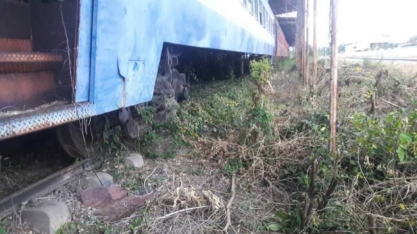 ขายกิโลละ 25 บาท ตู้ขบวนรถไฟมี 292 ขบวน ตามสภาพ ใหม่และเก่า เหมาะสำหรับท่านที่จะเอาไปตกแต่ง รีสอทร์ โรงแรม สวนการแสดง ราคาถูก สินค้าอยู่ ชลบุรี โทร&ไอดีไลน์ 0610710295 ขายกิโลละ 25 บาท ตู้ขบวนรถไฟมี 292 ขบวน ตามสภาพ ใหม่และเก่า เหมาะสำหรับท่านที่จะเอาไปตกแต่ง รีสอทร์ โรงแรม สวนการแสดง ราคาถูก สินค้าอยู่ ชลบุรี โทร&ไอดีไลน์ 0610710295