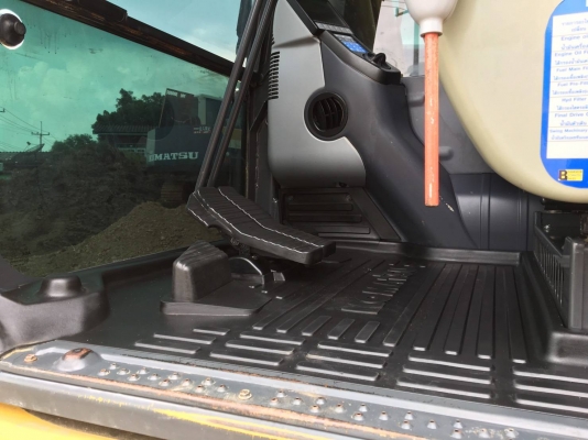 PC130-8 ทำงานมา10,000 ชั่วโมง เอกสารเล่มสภาพสวยมากๆ ทำงานปกติช่วงล่างเต็ม เอวไม่หลวมพร้อมใช้งาน พร้อมโอนราคา1,700,000 บาทสนใจติดต่อ 081-989-1989หรั่งครับ