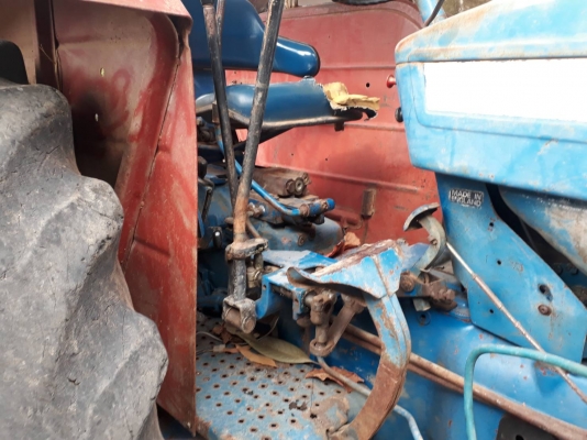 Ford 6600 T6 รถพร้อมใช้ เครื่องดี พร้อมอุปกรณ์ผาน4 ผาน7 เอกสารเล่มทะเบียน