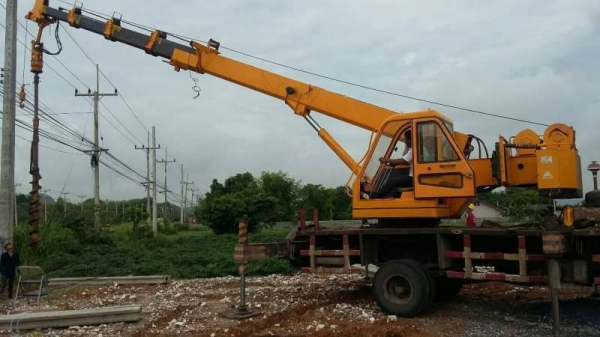 ขายรถเครน10ตันพร้อมหัวเจาะ