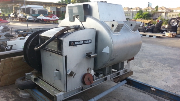 ขายถังน้ำมันอลูมิเนียมใบใหญ่ เก่าญี่ปุ่น ขนาดประมาณ 1,000 ลิตร 1.5 &times;1.9 เมตร ไฟ DC 12 V