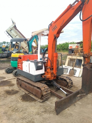 รถแบคโฮ IHI IS25 รถเก่านอกพึ่งนำเข้ามา ยังไม่เคยใช้งานในไทย ชม.การทำงาน 3000+ ชม. สภาพเดิมๆ สภาพพร้อมใช้งาน มีเอกสารใบอินวอยซ์ มี VDO การทำงานให้ชม