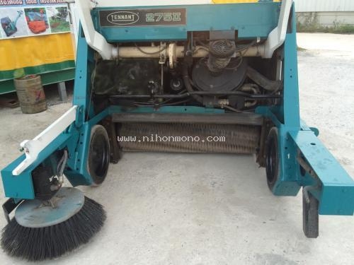 รถทำความสะอาด TENNANT รุ่น 275 SERIES II รหัสสินค้า 80802619 โทร  087-677-3704 Line ID:nihonmono
