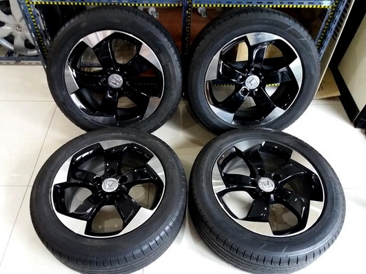 5รู114 ใส่ฮอนด้า โตโยต้า และรุ่นอื่นๆยาง Dunlop 225 55 17 ปี14และ15 ดอกเต็มสวย ราคาต่อรองได้ ตจว มีบ