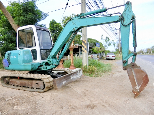 KOMATSU 40-7 ขนาดPC-40  <มีVDOให้ชม> รถเก่านอกแท้มีเอกสาร☎️ติดต่อ 085-5632278 <ราคาต่อรองได้>