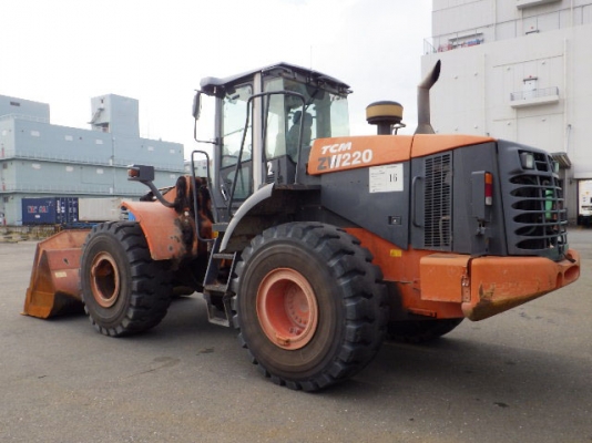 ขายรถตัก ยี่ห้อ HITACHI รุ่น ZW220