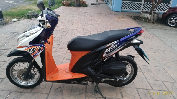 Honda Click 125 I รุ่นปี 2555 Honda Click 125 I รุ่นปี 2555