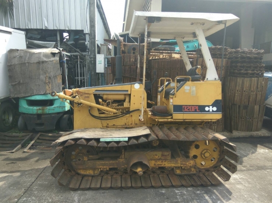 D20PL รถนอกแท้ยังไม่เคยใช้ในไทย รถสวยๆครับดูแล้วสนใจ ☎ 081-989-1989 + ID LINE : rangrayong หรั่งครับ